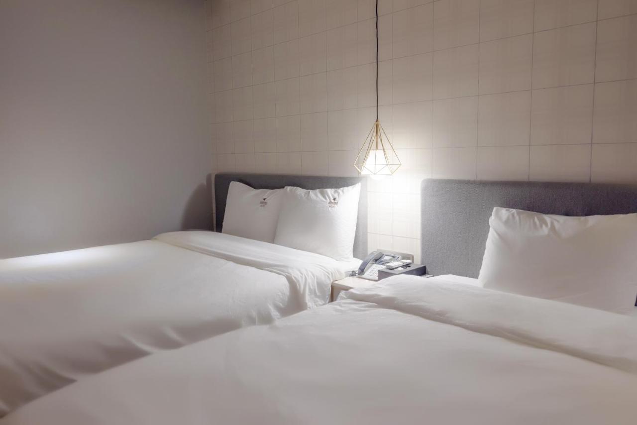 Hound Hotel Seomyeon-Beomcheon Busan Exterior photo